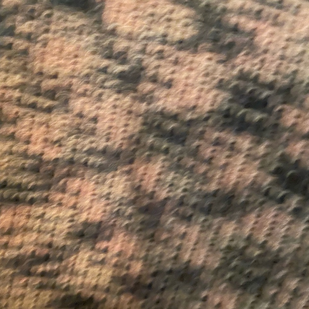 Volcom sweater - small - Picture 2 of 4